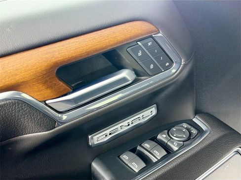 Used 2023 GMC Sierra 1500 Denali w/ Denali Reserve Package image 17