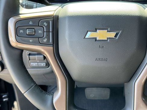 Used 2024 Chevrolet Tahoe High Country AWD/4WD image 17