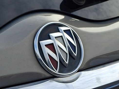 Used 2019 Buick Enclave Essence image 30