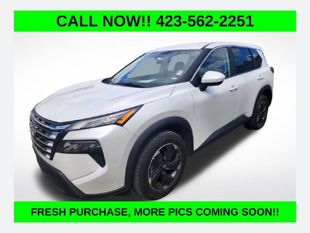 Used 2025 Nissan Rogue SV AWD/4WD image 1