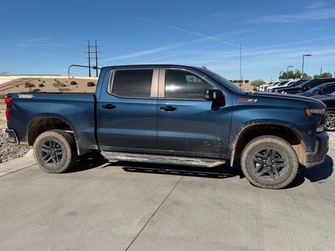 Used 2019 Chevrolet Silverado 1500 LT Trail Boss image 3