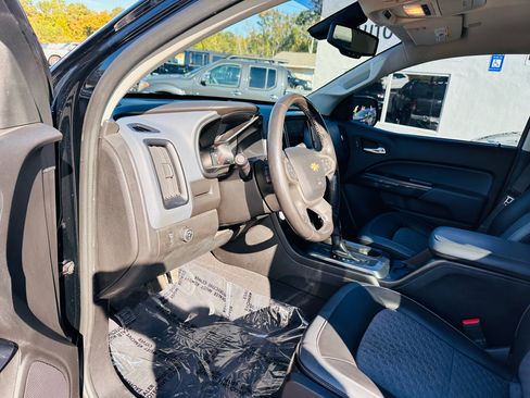 Used 2019 Chevrolet Colorado Z71 image 23