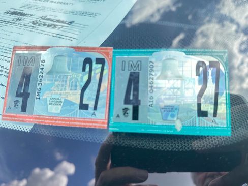 Used 2015 Chevrolet Silverado 1500 LTZ AWD/4WD image 17