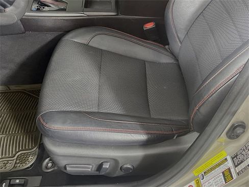 Used 2017 Toyota Camry SE image 19