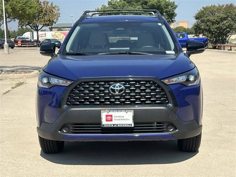 Certified 2025 Toyota Corolla Cross LE w/ Moonroof Package image 7