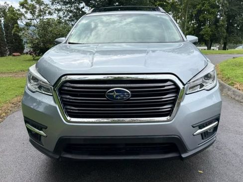 Used 2022 Subaru Ascent Limited w/ Technology Package AWD/4WD image 2