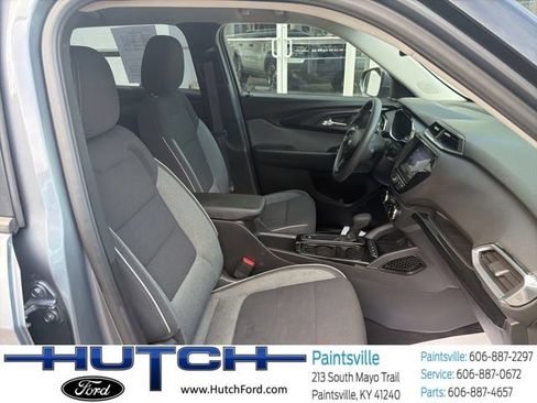 Used 2022 Chevrolet TrailBlazer LT w/ Convenience Package FWD image 20