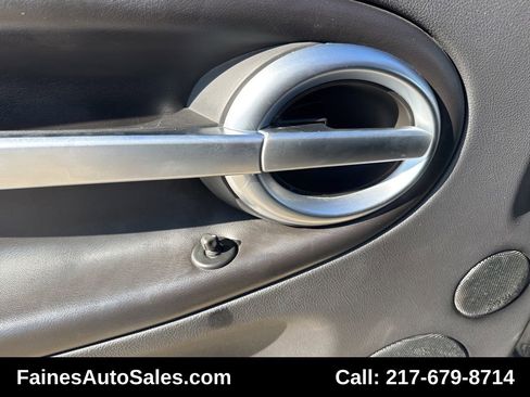 Used 2005 Chevrolet SSR w/ Preferred Equipment Group image 60