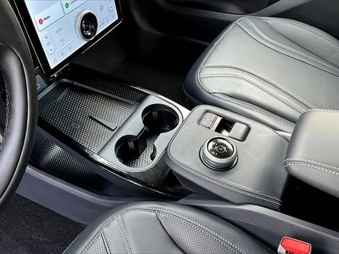 Certified 2024 Ford Mustang Mach-E Premium image 16