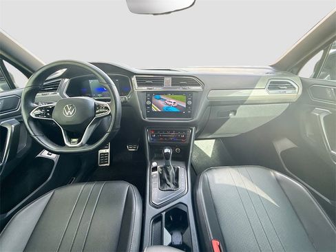 Used 2022 Volkswagen Tiguan SE R-Line image 24