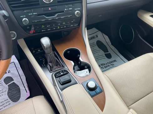 Used 2018 Lexus RX 350 FWD w/ Premium Package image 21