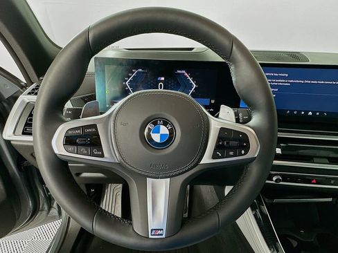 Used 2025 BMW X5 sDrive40i w/ Executive Package RWD image 11