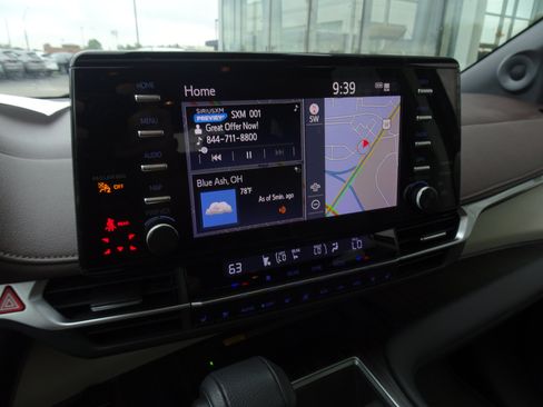Used 2021 Toyota Sienna Platinum FWD image 10