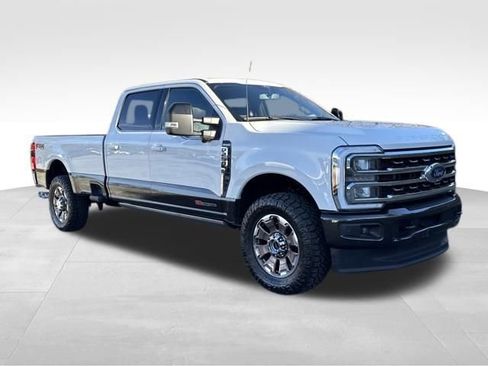 Used 2024 Ford F250 King Ranch image 7