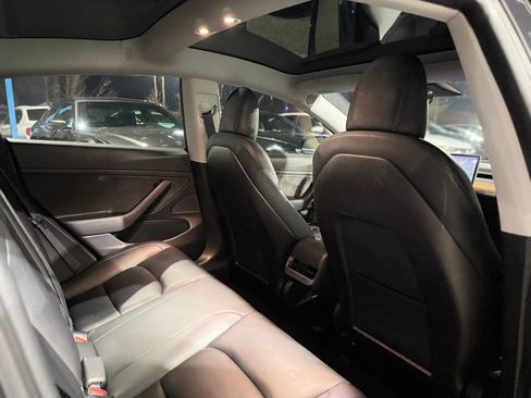 Used 2020 Tesla Model 3 Long Range image 17