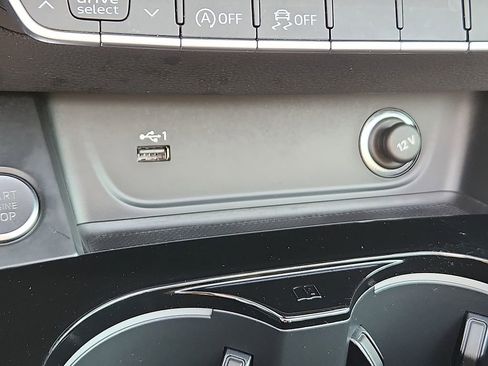 Used 2022 Audi A5 2.0T Premium image 23