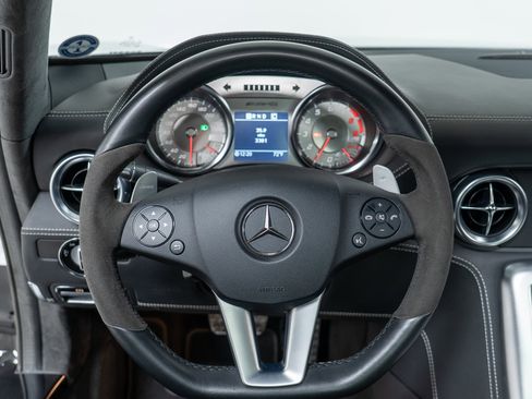 Used 2011 Mercedes-Benz SLS AMG Coupe image 20