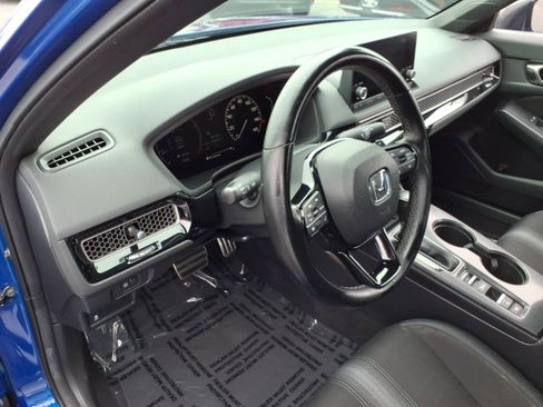 Used 2023 Honda Civic Sport image 14