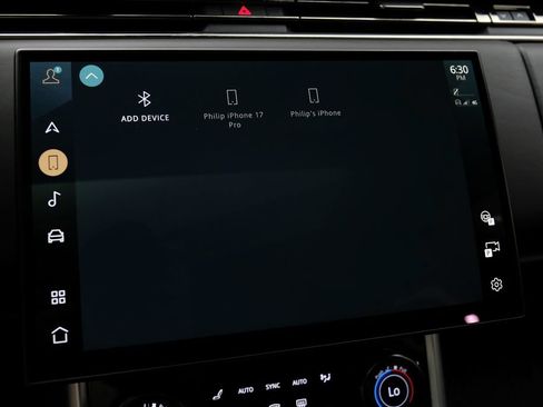 Used 2023 Land Rover Range Rover SV AWD/4WD image 42
