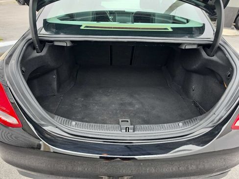 Used 2018 Mercedes-Benz C 300 4MATIC Sedan image 9