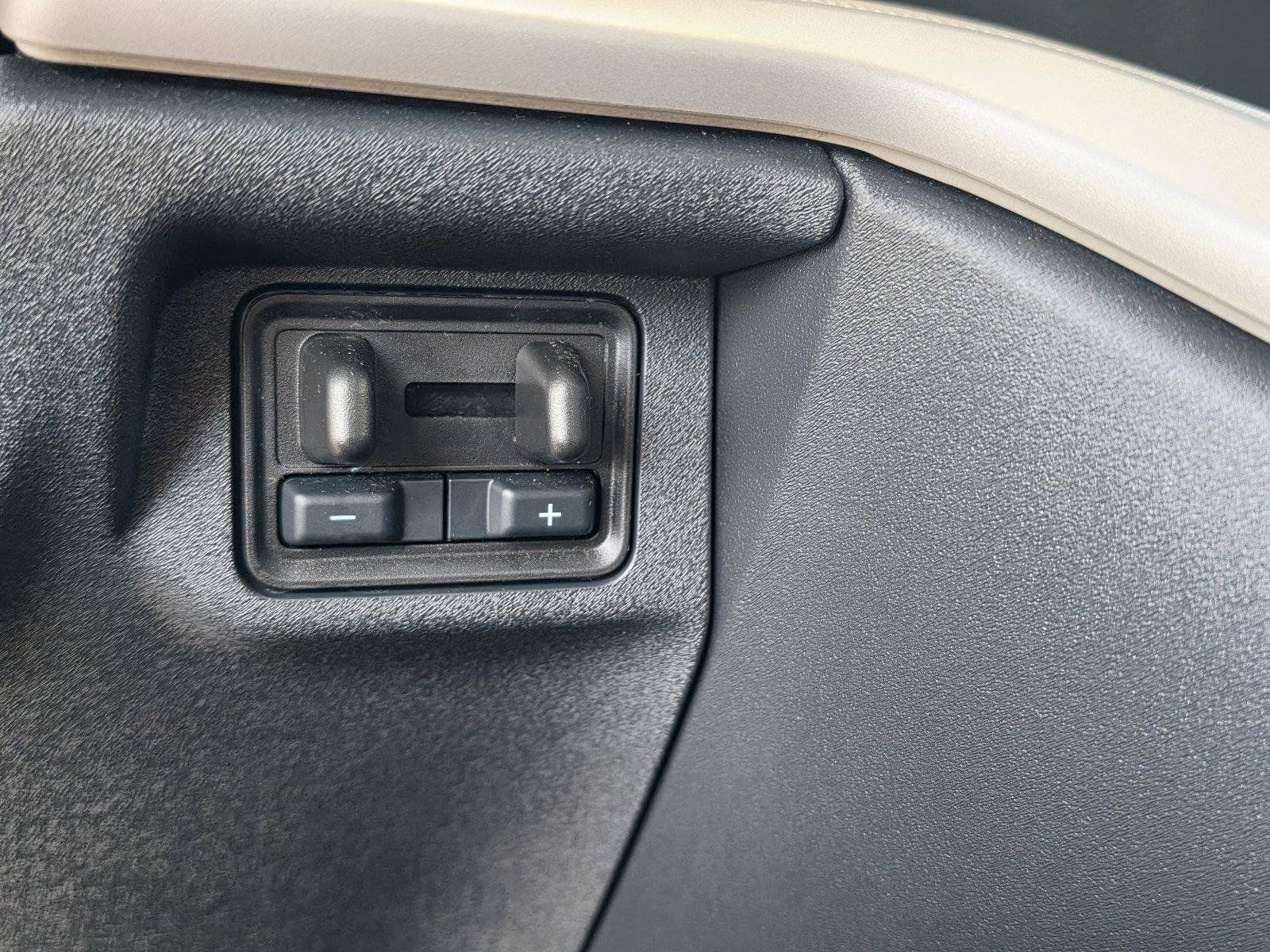 Used 2025 Ford Expedition Max Active AWD/4WD image 22