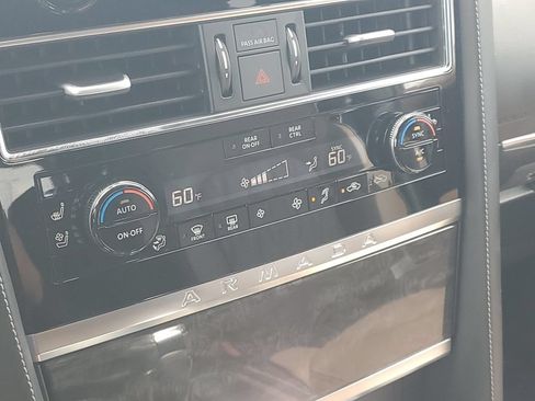 Used 2022 Nissan Armada Platinum RWD image 37