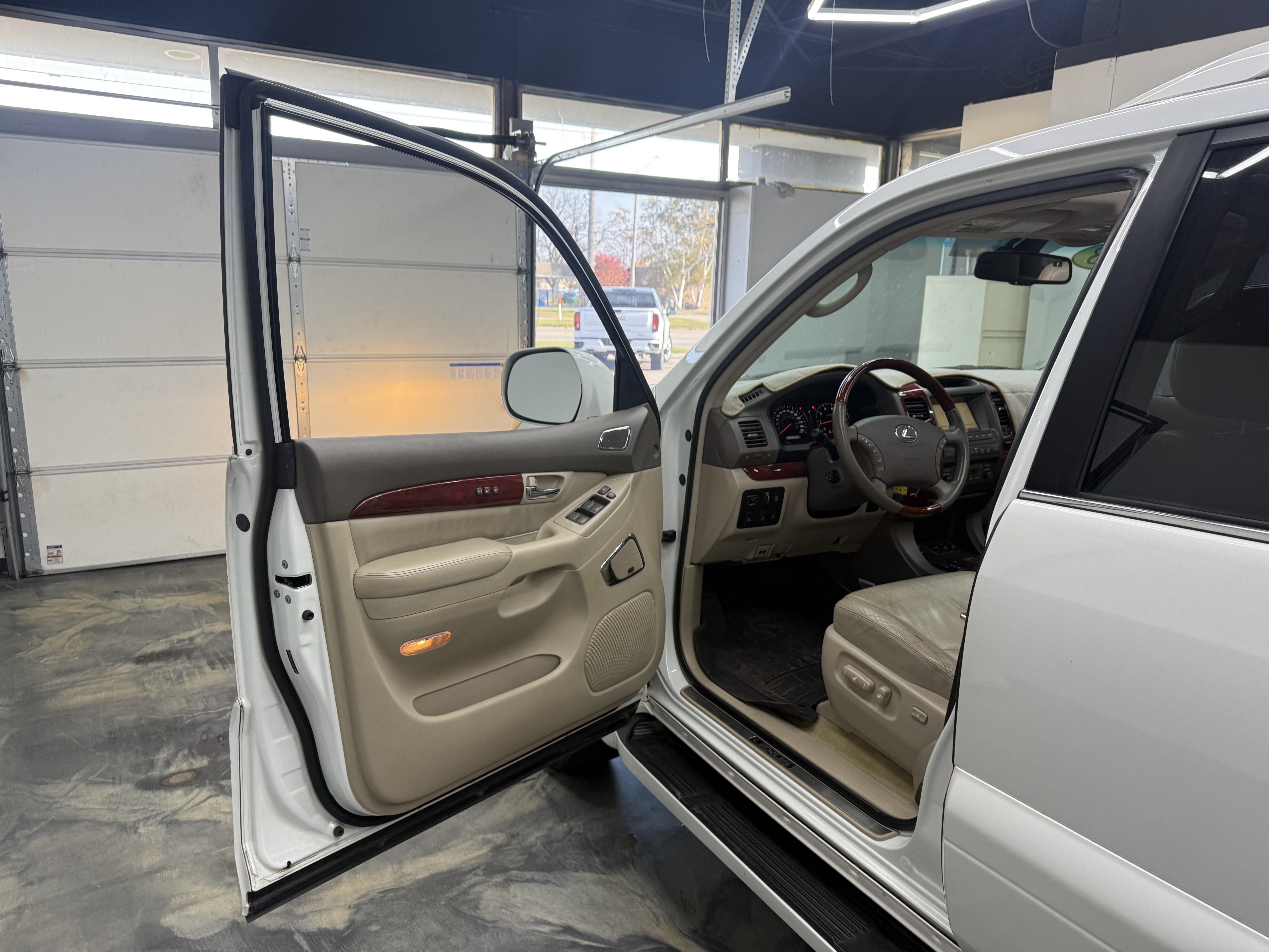 Used 2008 Lexus GX 470 AWD/4WD image 9