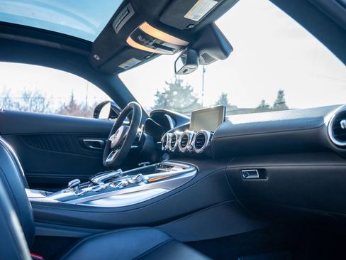 Used 2016 Mercedes-Benz AMG GT S image 13