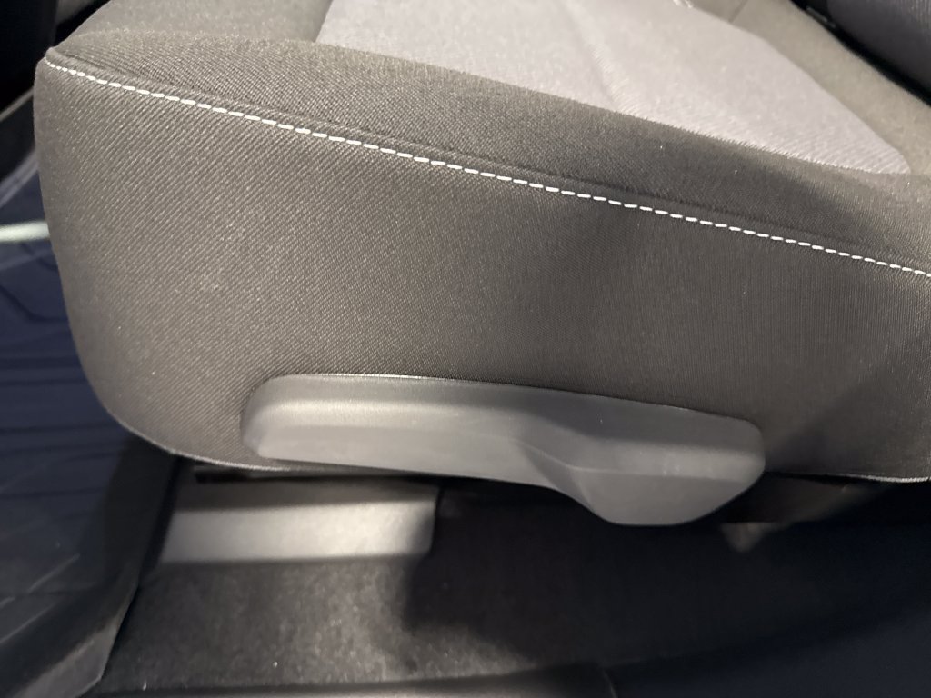 New 2026 Chevrolet Blazer LT w/ Convenience Package FWD image 33