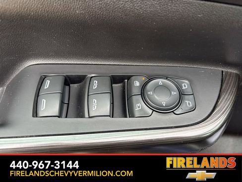 Certified 2023 GMC Acadia SLT w/ Technology Package image 15