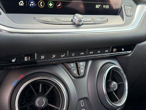 Certified 2024 Chevrolet Blazer LT w/ Convenience Package image 25