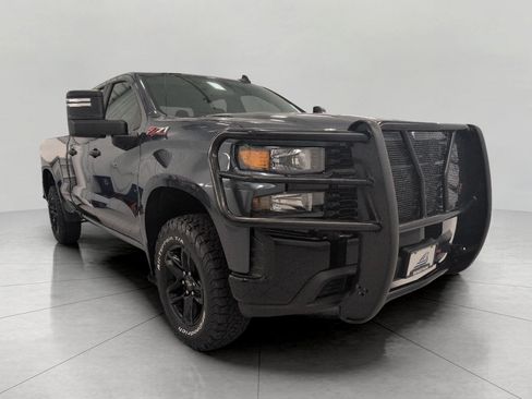 Used 2019 Chevrolet Silverado 1500 Custom Trail Boss w/ Custom Convenience Package AWD/4WD image 1