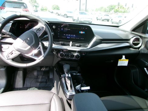 New 2026 Chevrolet Trax ACTIV FWD image 14
