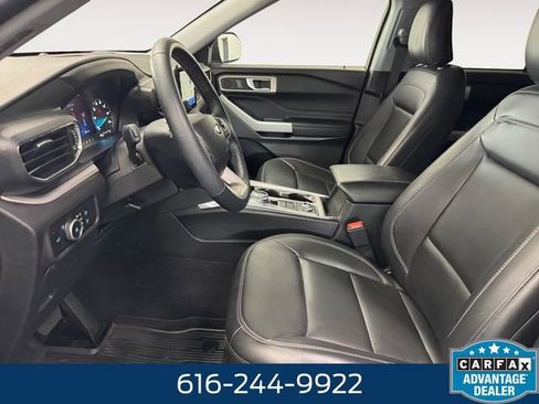 Used 2024 Ford Explorer XLT w/ Equipment Group 202A AWD/4WD image 7