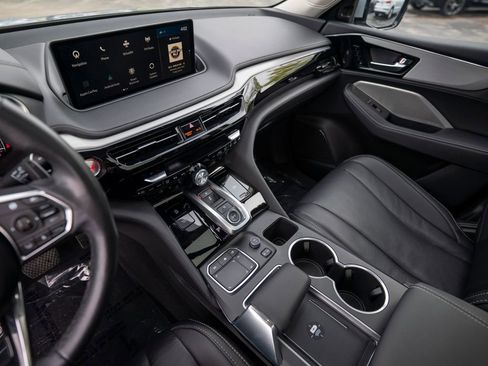 Certified 2024 Acura MDX SH-AWD w/ Technology Package image 32