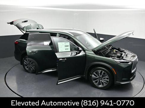 Certified 2026 INFINITI QX60 Luxe w/ Cargo Package AWD/4WD image 34