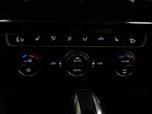 Used 2019 Volkswagen Golf R 4-Door AWD/4WD image 43