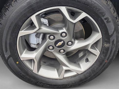 Used 2025 Chevrolet Trax LT image 21
