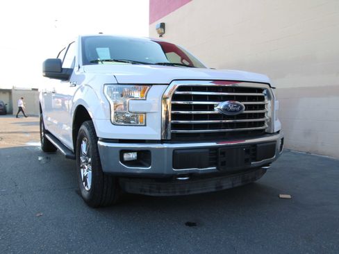 Used 2015 Ford F150 XLT w/ Equipment Group 301A Mid image 5