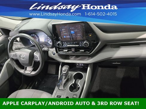 Used 2024 Toyota Highlander LE image 9