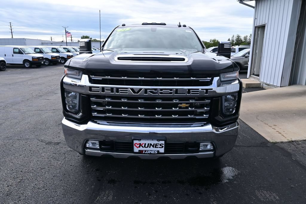 Used 2021 Chevrolet Silverado 3500 LTZ w/ LTZ Convenience Package AWD/4WD image 10