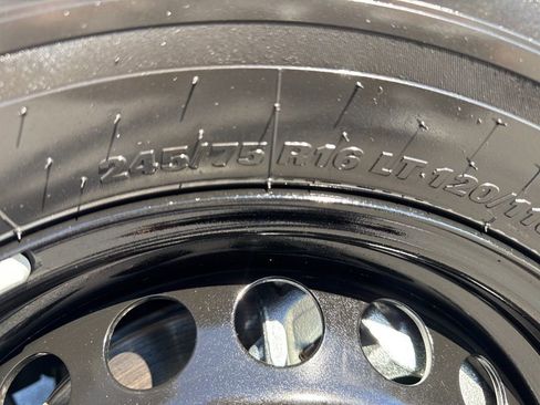 Used 2025 Mercedes-Benz Sprinter 2500 image 27