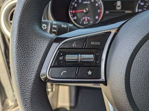 Used 2022 Kia Forte LXS image 30