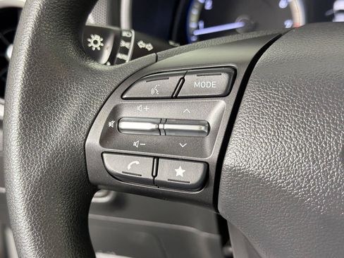 Used 2022 Hyundai Kona SEL FWD image 23