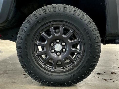 Used 2021 Chevrolet Colorado ZR2 w/ Colorado ZR2 Bison Edition image 12