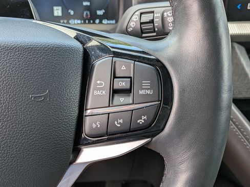 Used 2025 Ford Explorer Platinum w/ LUX Leather Package AWD/4WD image 26