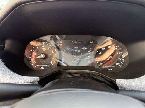 Used 2022 Jeep Compass Latitude image 17