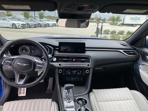 Used 2025 Genesis G70 3.3T Advanced image 14