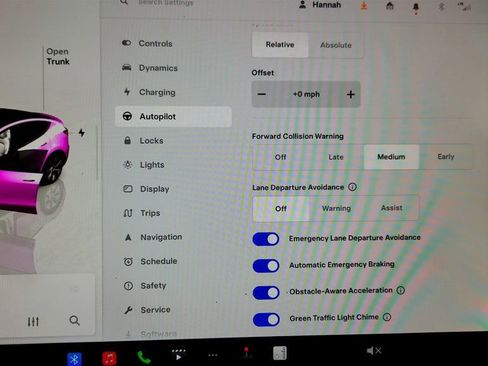 Used 2024 Tesla Model Y 2WD image 19