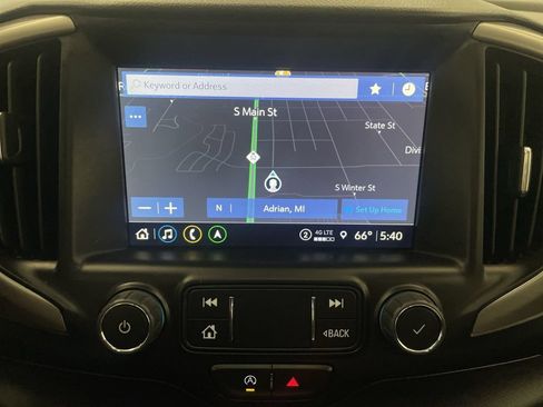 Used 2024 GMC Terrain AT4 w/ GMC Pro Grade Package AWD/4WD image 8